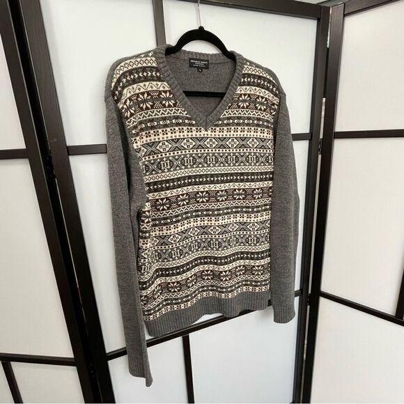 [l] Men’s Wool Blend Grey, Creme’ Red Snowflake Fair Isle Pattern V Neck Sweater - Picture 5 of 14